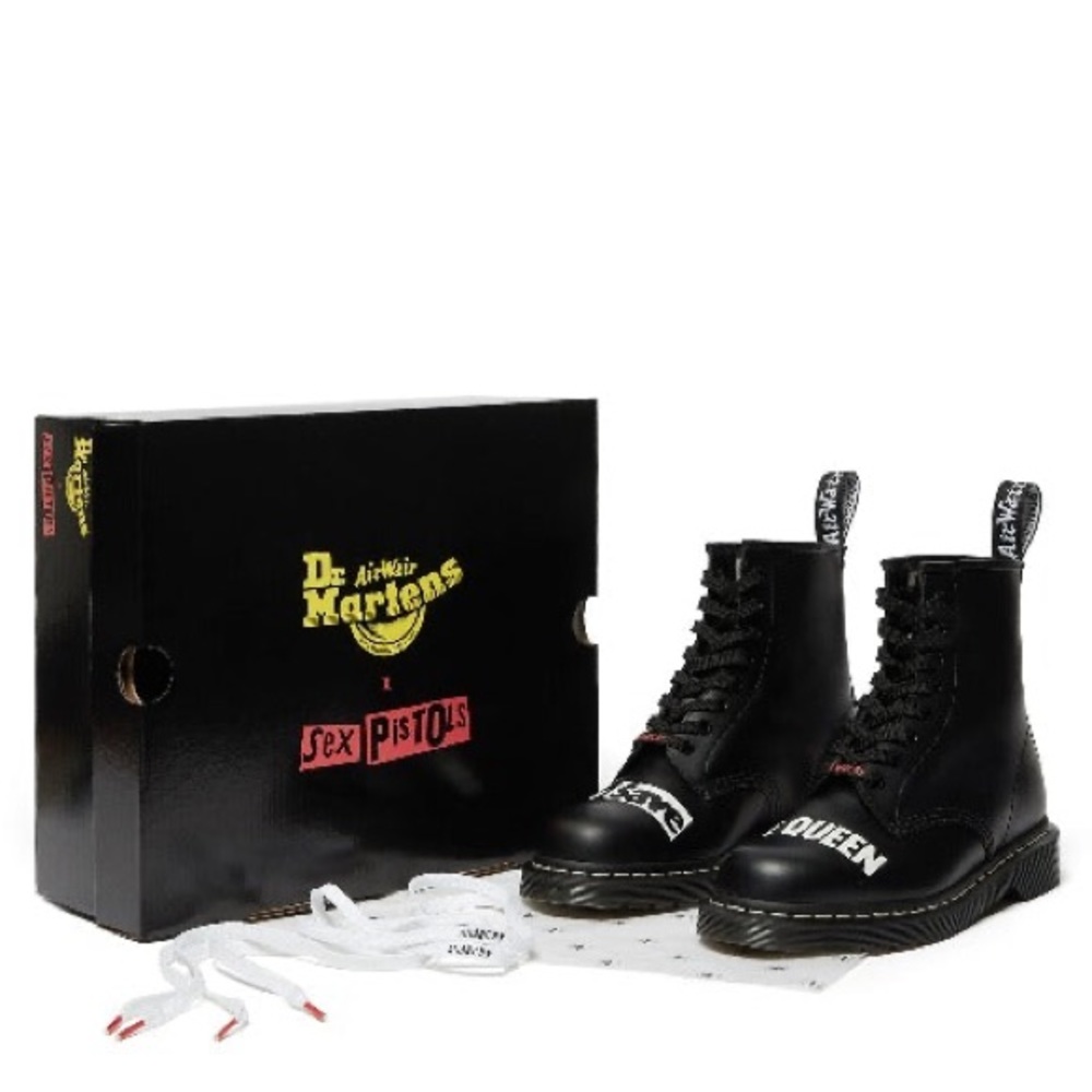 NIB SEX PISTOLS DR. MARTEN LIMITED EDITION 1460 UNISEX COMBAT BOOTS